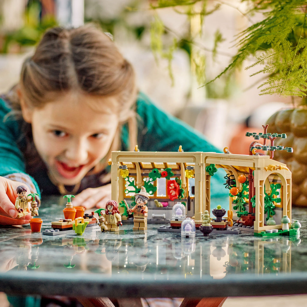 Lego Harry Potter 76445 Hogwarts Castle: Herbology Class for Ages 8+